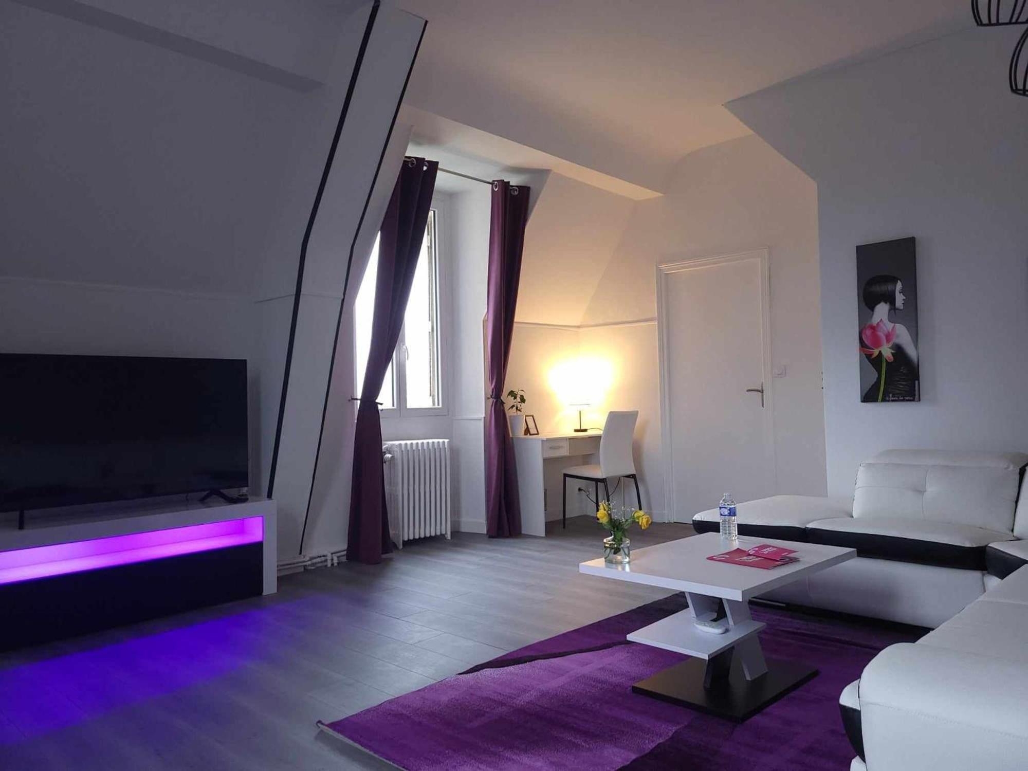 Sejour De Charme Au Chateau Avec Petit-Dejeuner Et Parking - Fr-1-591-705 Cluis Exteriör bild